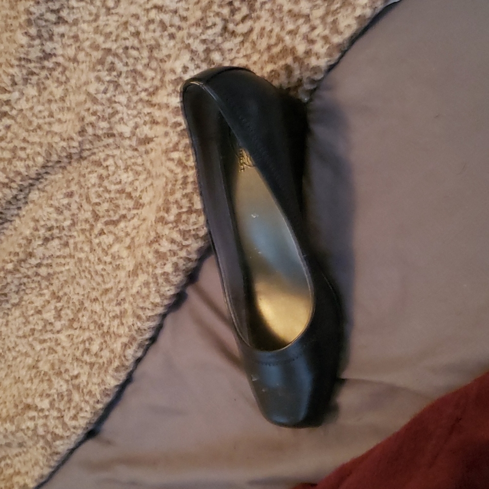 Wedge heel shoes
